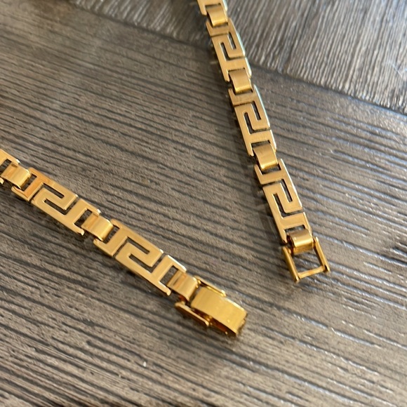 Vintage Greek Key Necklace, Gold-tone Metal - Picture 12 of 14